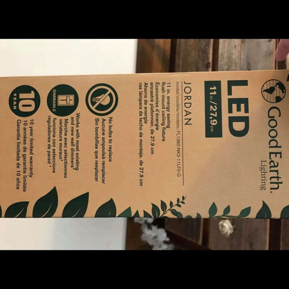 Good Earth LED light - Picture 4 of 4